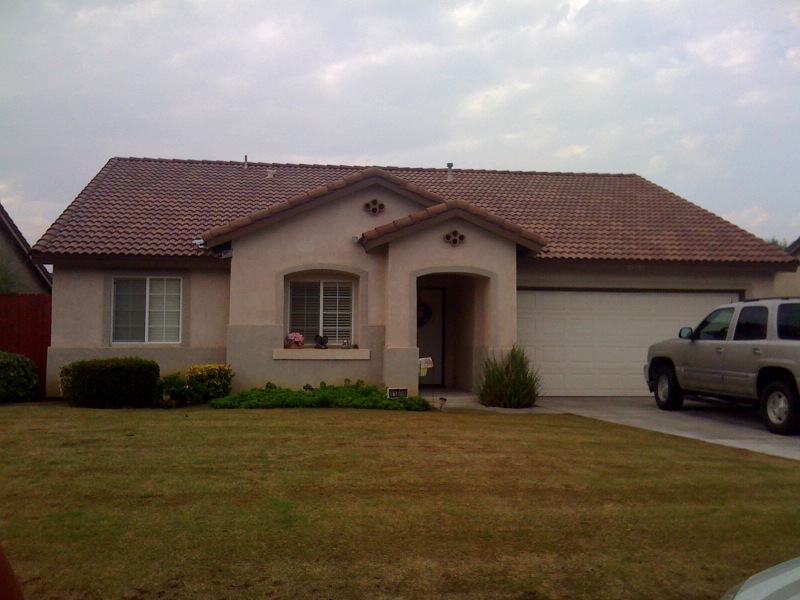 $1750 – 11801 Cedar Bluff Ave., Bakersfield, CA, 93312 rented northwest home